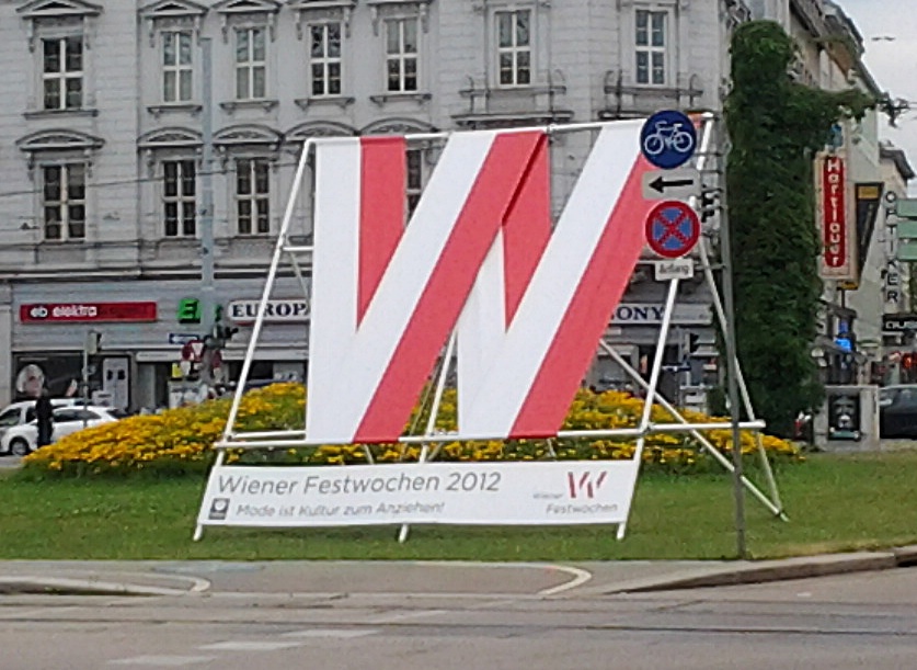 festwochenreklame_mariahilferstrase.jpg