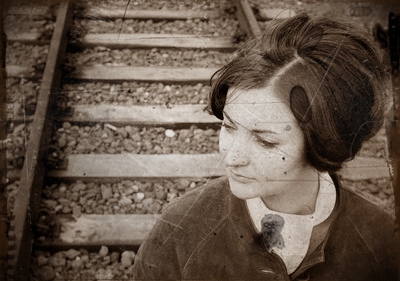 gleis-in-sepia_gerd_pixelio.jpg